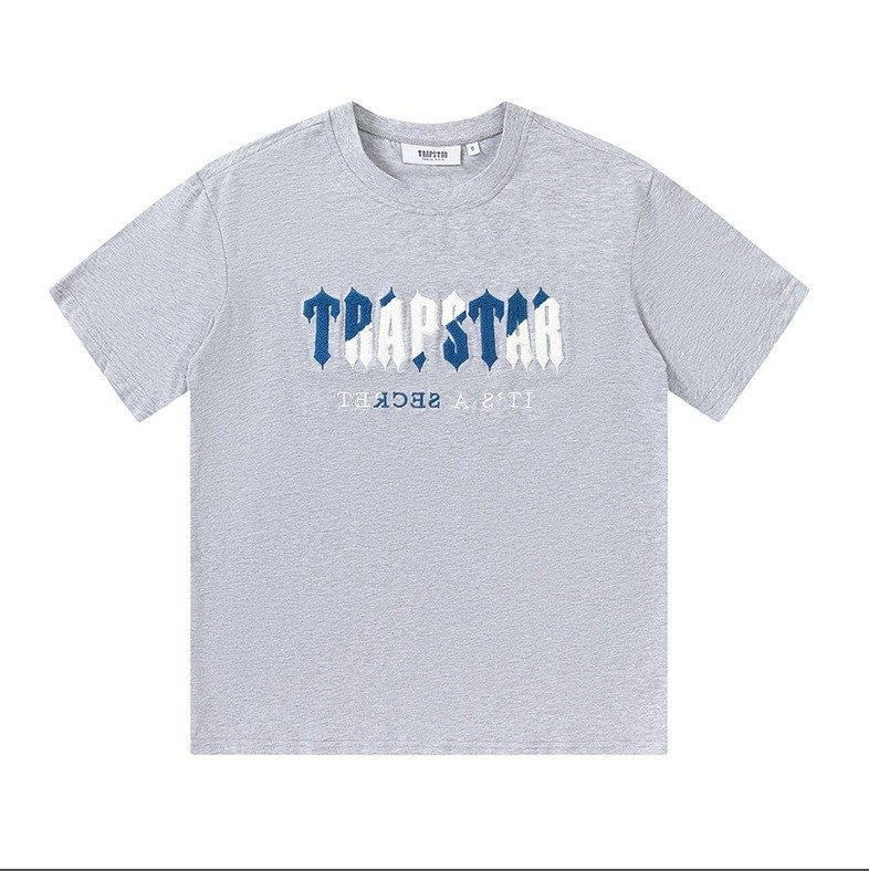 trp-tsh-8829-gry.jpg Trapstar T-Shirt 8829 - Image 1